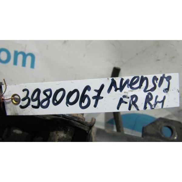 Амортизатор передній правий TOYOTA AVENSIS 03-08 4851005200 — 2