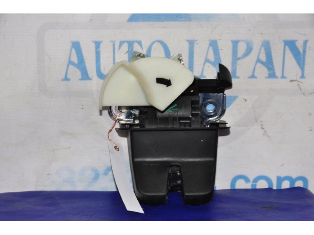 5C6 827 505 C | Замок кришки багажника VOLKSWAGEN JETTA USA 10-17