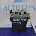 5C6 827 505 C | Замок кришки багажника VOLKSWAGEN JETTA USA 10-17 - Прев'ю 3