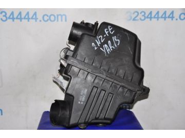 Корпус воздушного фильтра TOYOTA YARIS 00-05