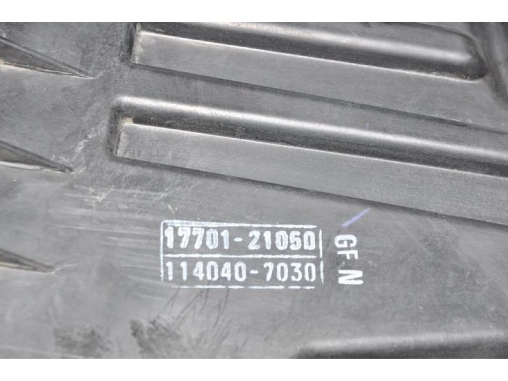 17701-21050 | Корпус воздушного фильтра TOYOTA YARIS 00-05 - Фото 4