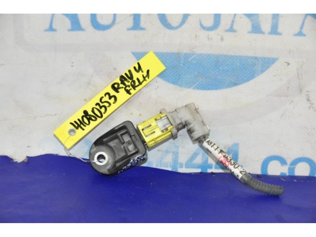 89831-42010 | Датчик удару TOYOTA RAV4 05-12