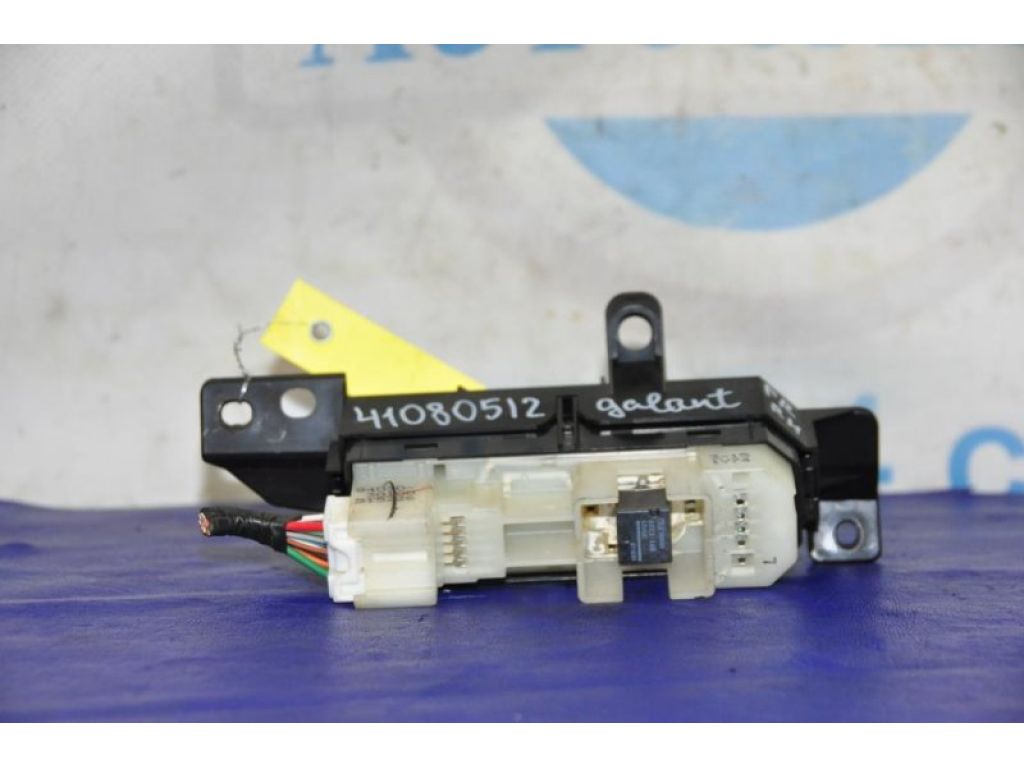 84030-30100 | Кнопка стеклоподъемника LEXUS GS350 GS300 05-11 - Фото 3