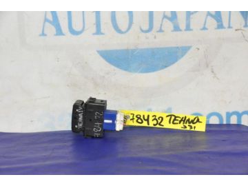 Кнопка обогрева сидений NISSAN TEANA J31 03-07