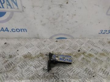 Петля двері верхня передн. прав. MITSUBISHI GALANT 03-12