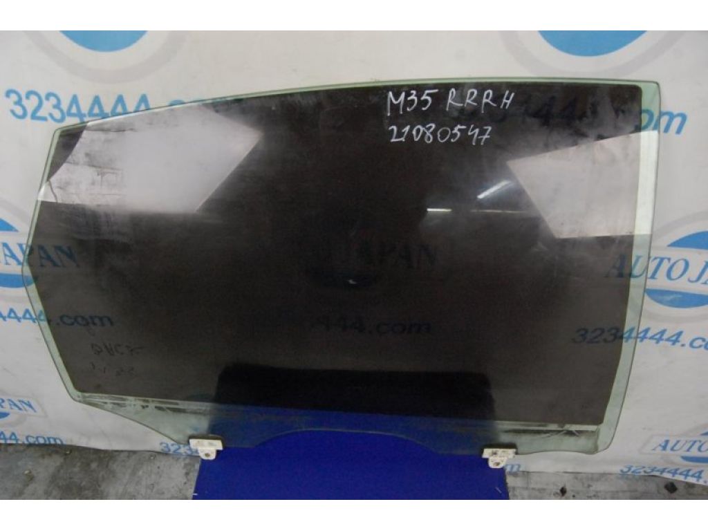 82300-EG00A | Стекло двери задн. прав. INFINITI M35/M45 04-10