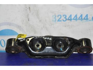 Кронштейн редуктора задн. SUBARU FORESTER 12-19