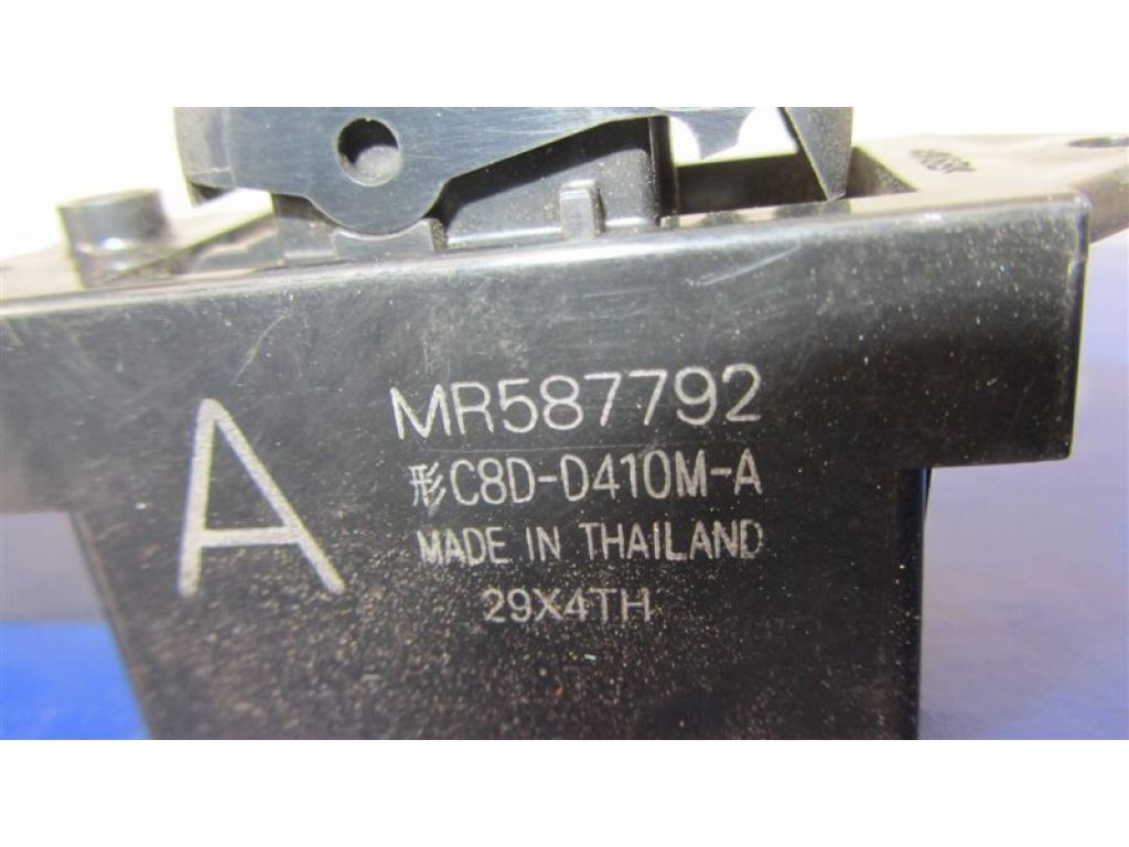 MR587792 | Кнопка склопідіймача MITSUBISHI OUTLANDER 03-07 - Фото 4