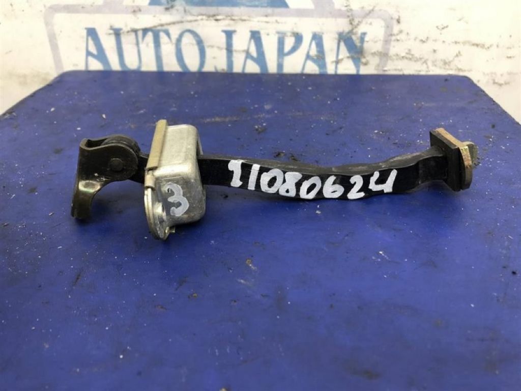 82430-JK000 | Обмежувач дверей задн. лів. INFINITI G25/G35/G37/Q40 06-14