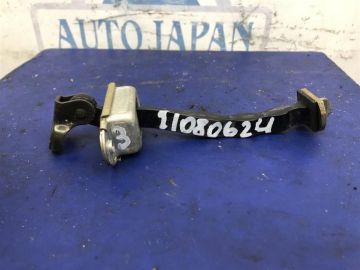 Обмежувач дверей задн. лів. INFINITI G25/G35/G37/Q40 06-14