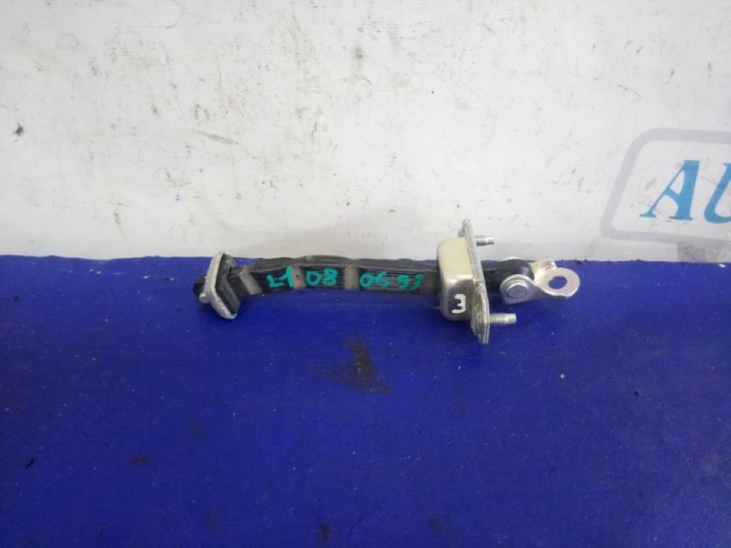 62124FJ000 | Обмежувач дверей задн. прав. SUBARU IMPREZA 11-17