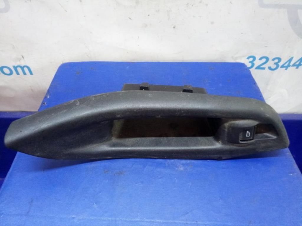 Кнопка склопідіймача задн. прав. FORD FOCUS 10-18