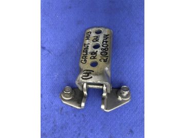 Петля двері нижня задн. прав. MITSUBISHI GALANT 03-12