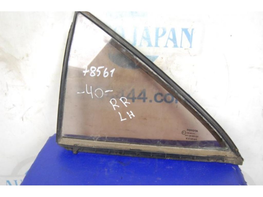 68124-33060 | Стекло двери глухое задн. лев. TOYOTA CAMRY 40 06-11