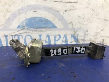 Обмежувач дверей передн. лів. MITSUBISHI OUTLANDER 03-07
