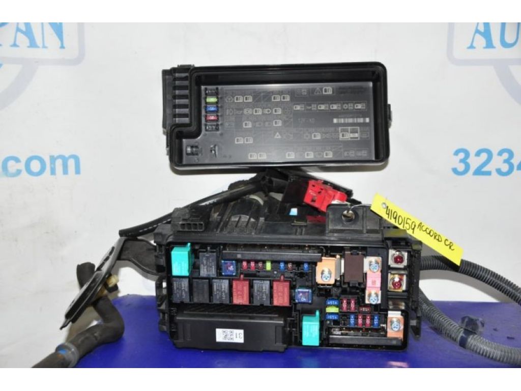 32200-T2A-A41 | Блок предохранителей моторный отсек HONDA ACCORD CR 13-18