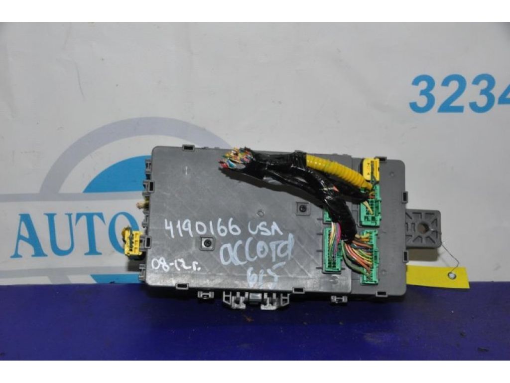 38200-TA0-A51 | Блок предохранителей салон HONDA ACCORD USA 07-12 - Фото 3