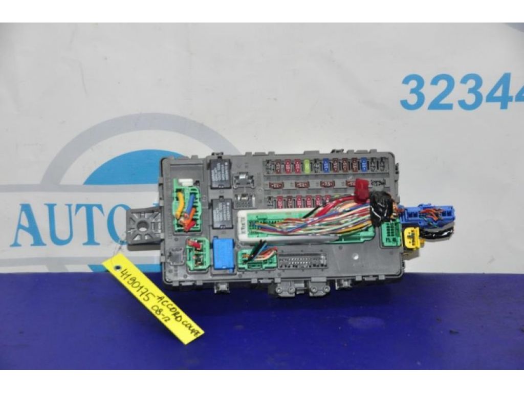 38200-TE0-A11 | Блок предохранителей салон HONDA ACCORD COUPE 07-12