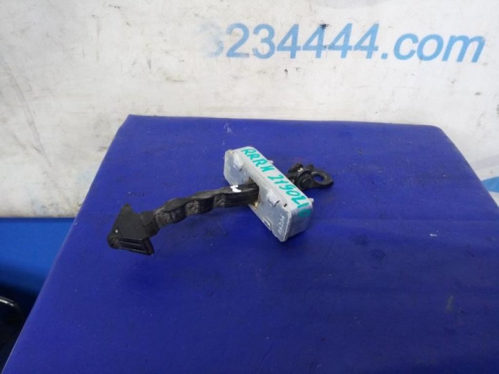 GHP9-72-270A | Ограничитель двери задн. прав. MAZDA 6 GJ 12-