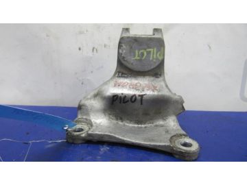 Кронштейн двигателя передн. HONDA PILOT 08-15