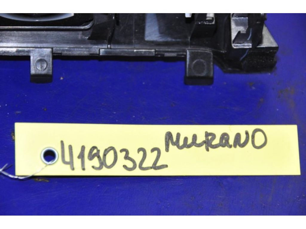 68750-1AA0B | Дефлектор воздушный NISSAN MURANO Z51 07-14 - Фото 2