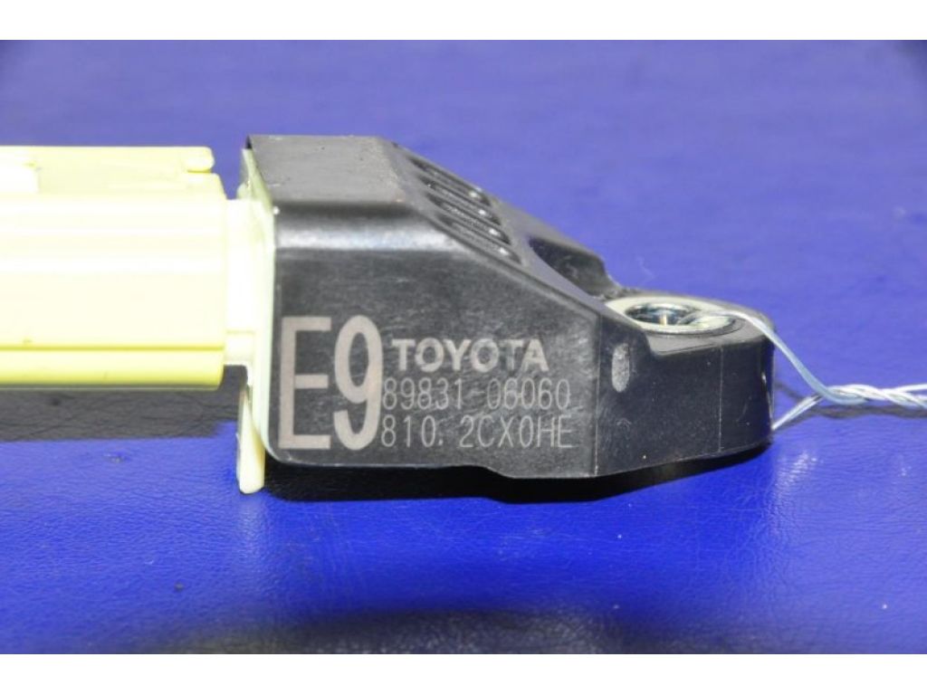 89831-06060 | Датчик удара TOYOTA CAMRY 50 12-15 - Фото 4