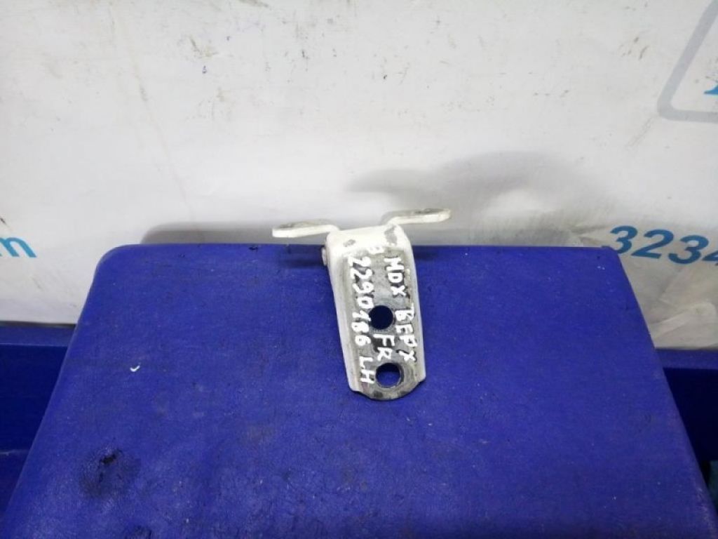 67450-S5D-A01ZZ | Петля двері верхня передн. лів. ACURA MDX (YD2) 06-13