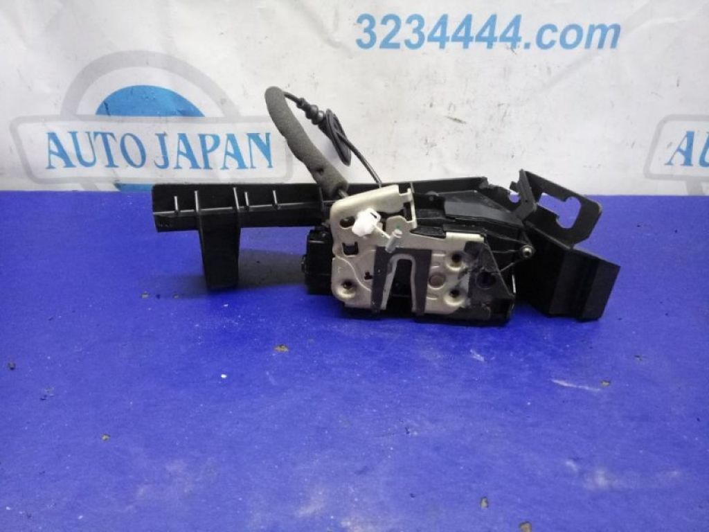 BE8Z-5426413-B | Замок двері задн. лів. FORD FUSION 14- - Фото 2