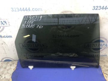 Скло дверей задн. прав. NISSAN MURANO Z51 07-14