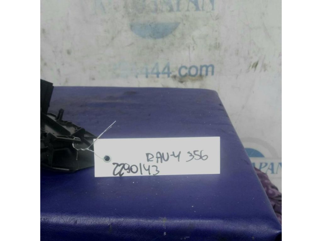 84810-52030 | Кнопка стеклоподъемника задн. прав. TOYOTA RAV4 05-12 - Фото 2