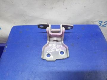 Петля двері верхня передн. прав. SUZUKI SX4 06-13