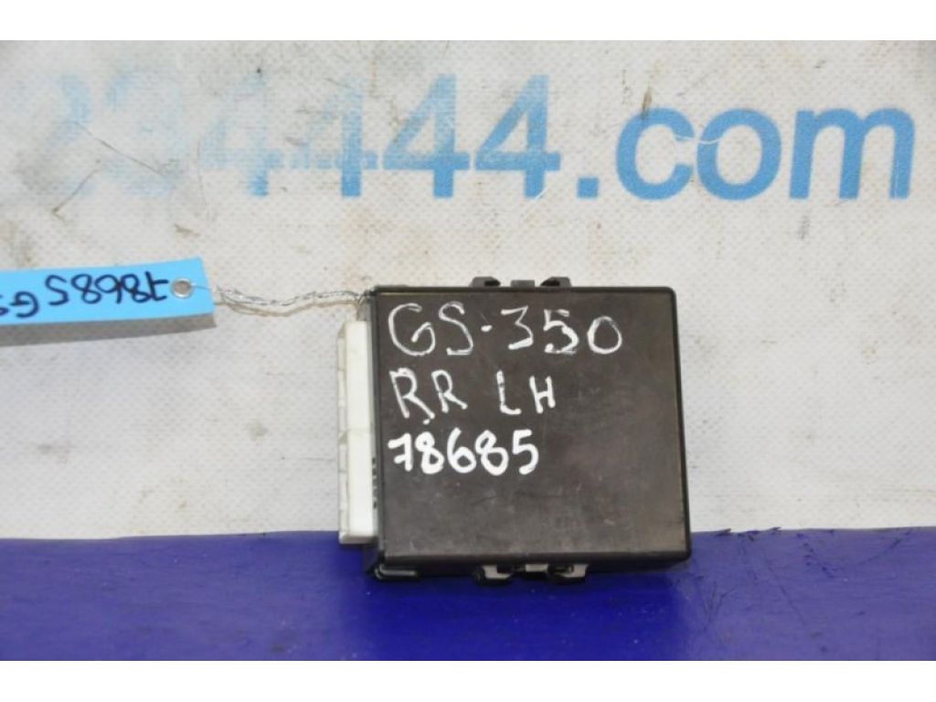 89225-30010 | Блок керування центральним замком LEXUS GS350 GS300 05-11 - Фото 3