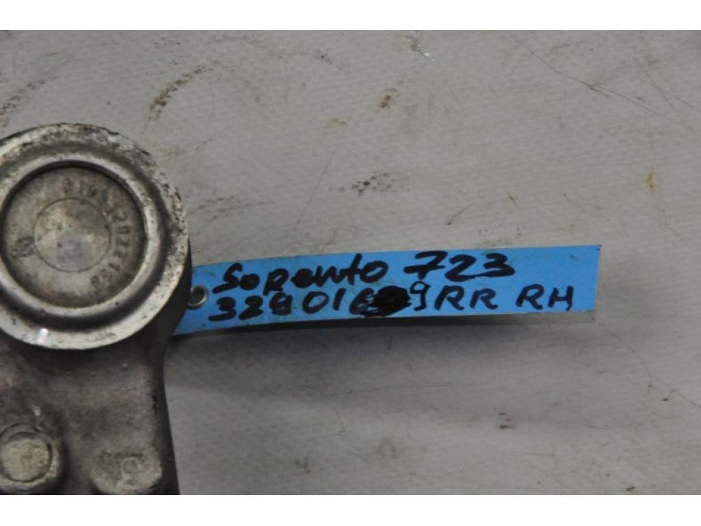 55240-1U000 | Важіль задньої підвіски поперечний верхній прав. KIA SORENTO XM 09-14 - Фото 2