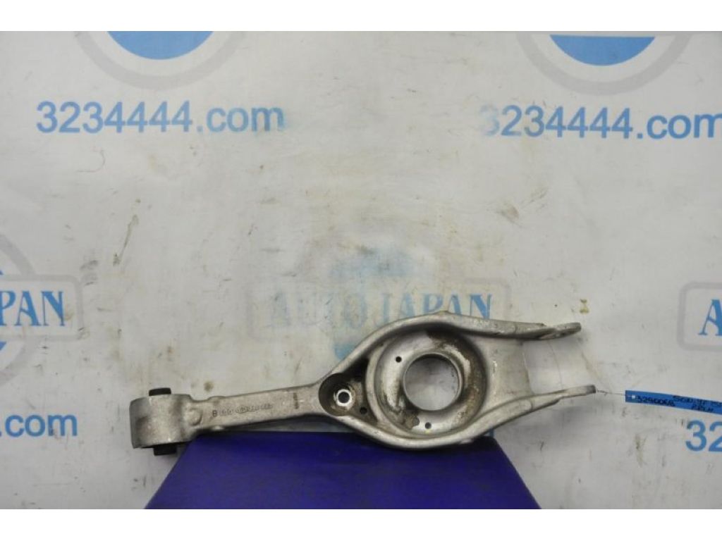 55210-3Q110 | Важіль задньої підвіски нижній поперечний лів. HYUNDAI SONATA YF 10-14