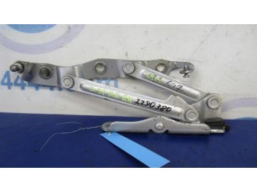 Петля кришки багажника прав. INFINITI G25/G35/G37/Q40 06-14