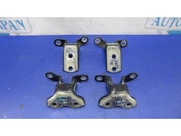 Петля двері TOYOTA CAMRY 50 12-15