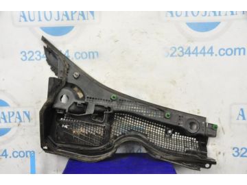 Пластик под лобовое стекло / Жабо лев. HONDA CRV 06-12