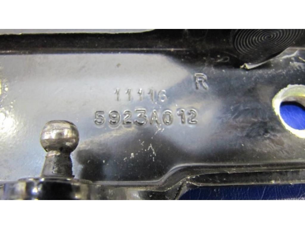 5923A012 | Петля крышки багажника прав. MITSUBISHI GALANT 03-12 - Фото 2