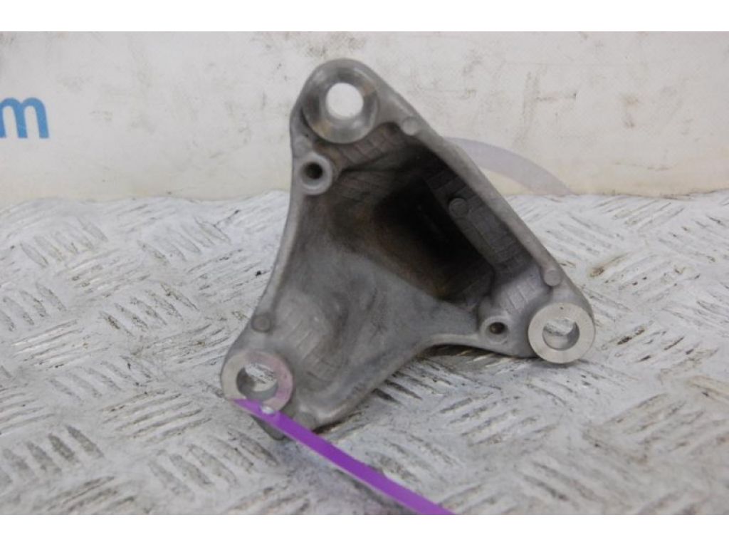 50630-T2F-A01 | Кронштейн двигателя передн. HONDA ACCORD CR 13-18