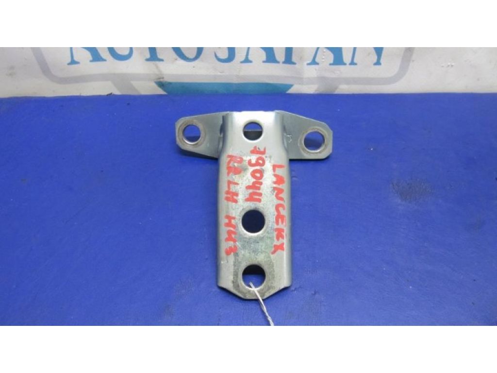 5702A006 | Петля двери нижняя задн. лев. MITSUBISHI LANCER X 10 07-15 - Фото 2