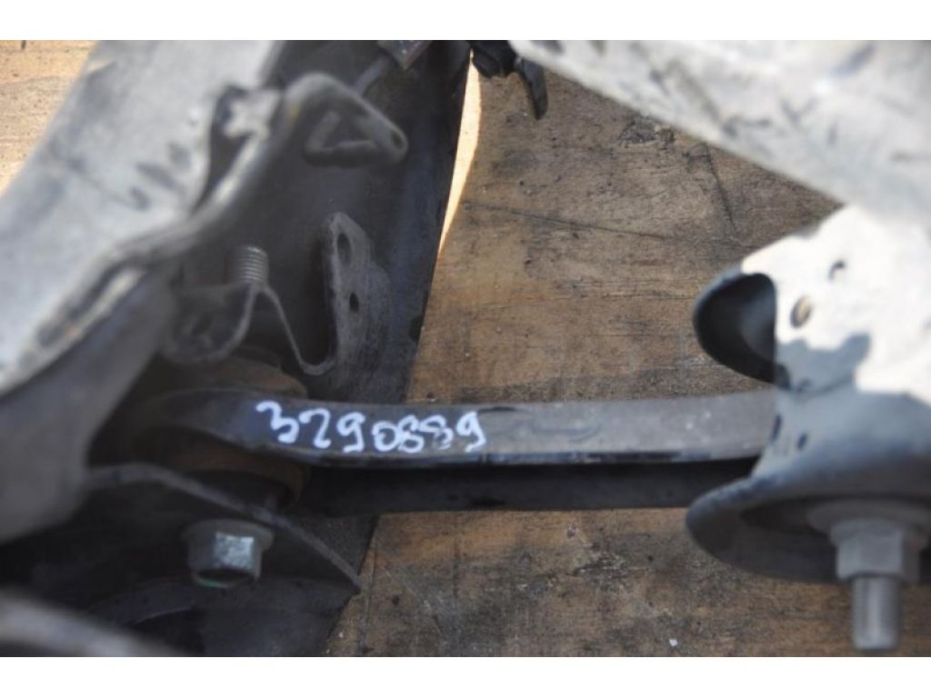 4117A005 | Рычаг задней подвески поперечный нижний лев. MITSUBISHI LANCER X 10 07-15