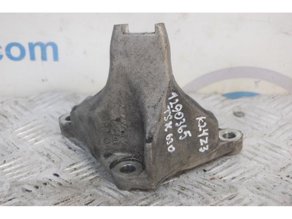 11910-R40-A00 | Кронштейн двигуна ACURA TSX 08-14 - Фото 2