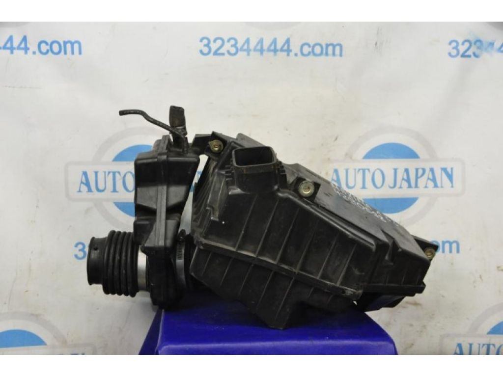 16500-2Y000 | Корпус повітряного фільтра NISSAN MAXIMA A33 99-02