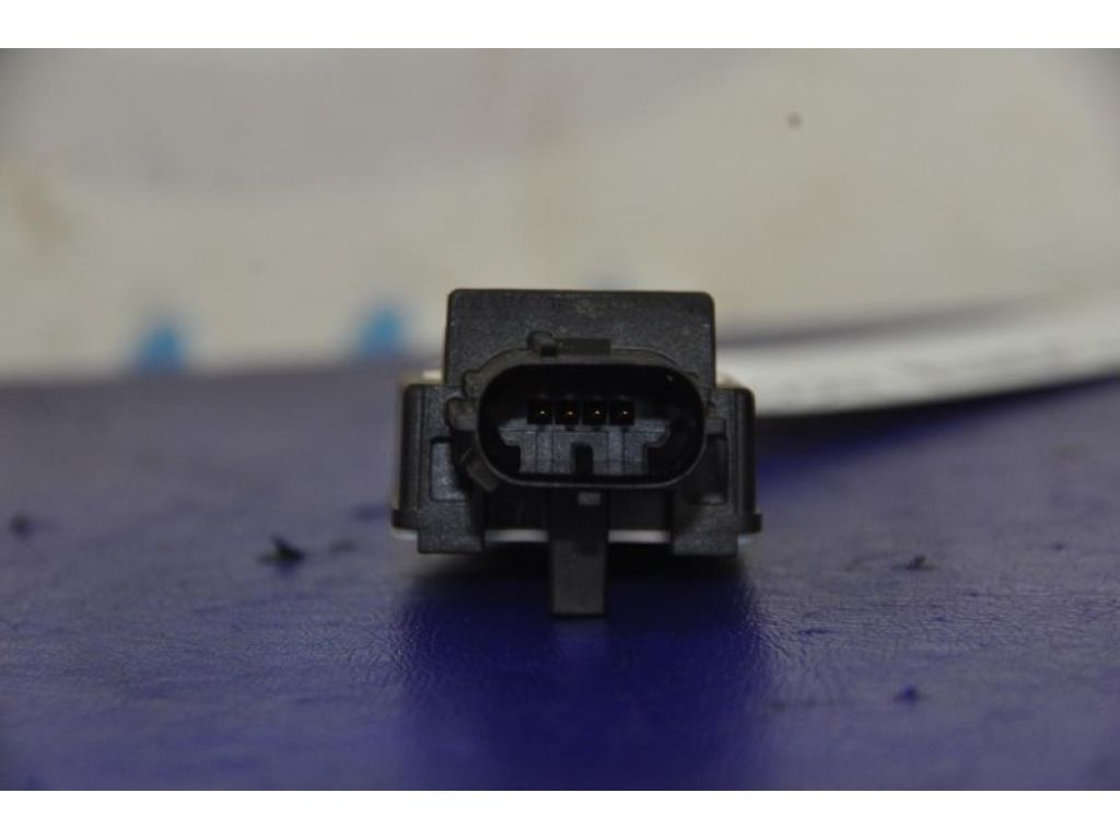 89831-02080 | Датчик удара TOYOTA AURIS 06-12 - Фото 4