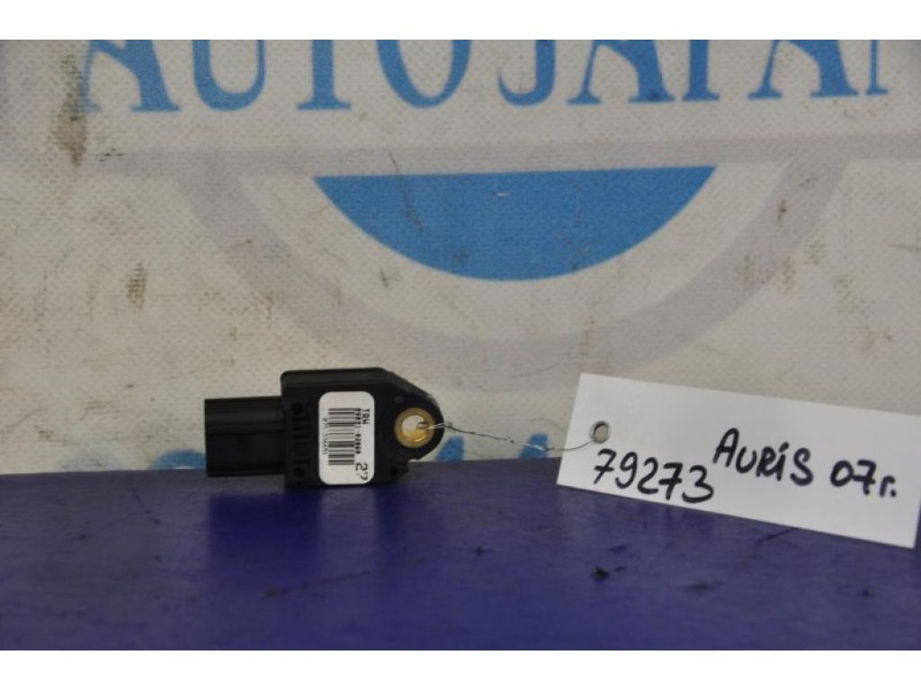 89831-02060 | Датчик удару TOYOTA AURIS 06-12
