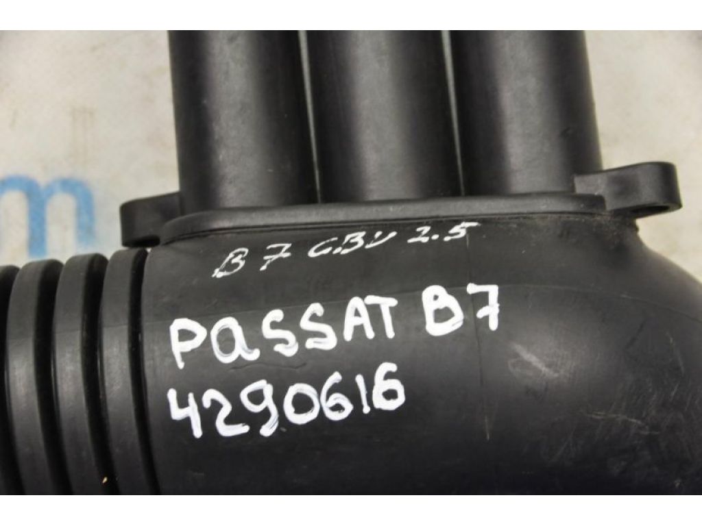 04E 129 651 C | Патрубок воздушного фильтра VOLKSWAGEN PASSAT B7 11-15 - Фото 3