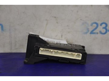 Блок электронный TOYOTA AURIS 06-12