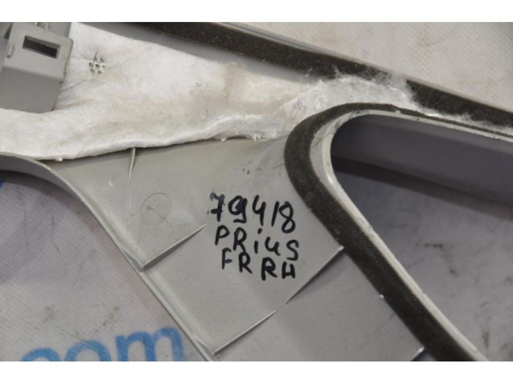 6221047070 | Накладка на стойку кузова TOYOTA PRIUS - 30 09-17 - Фото 2
