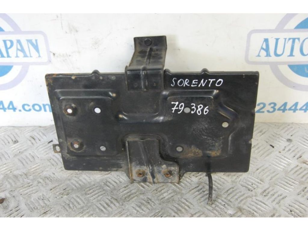37150-3E000 | Полиця акумулятора KIA SORENTO BL 02-09