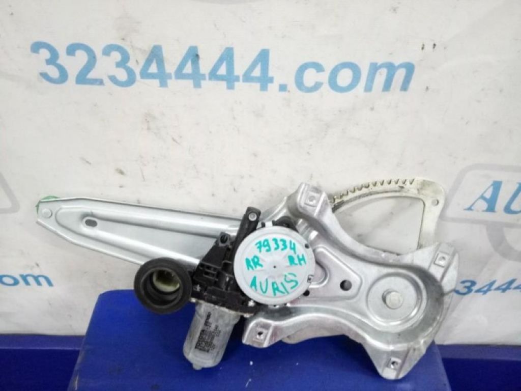 69803-12180 | Стеклоподъемник задн. прав. TOYOTA AURIS 06-12